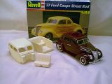 37 Ford 4dr sed Front